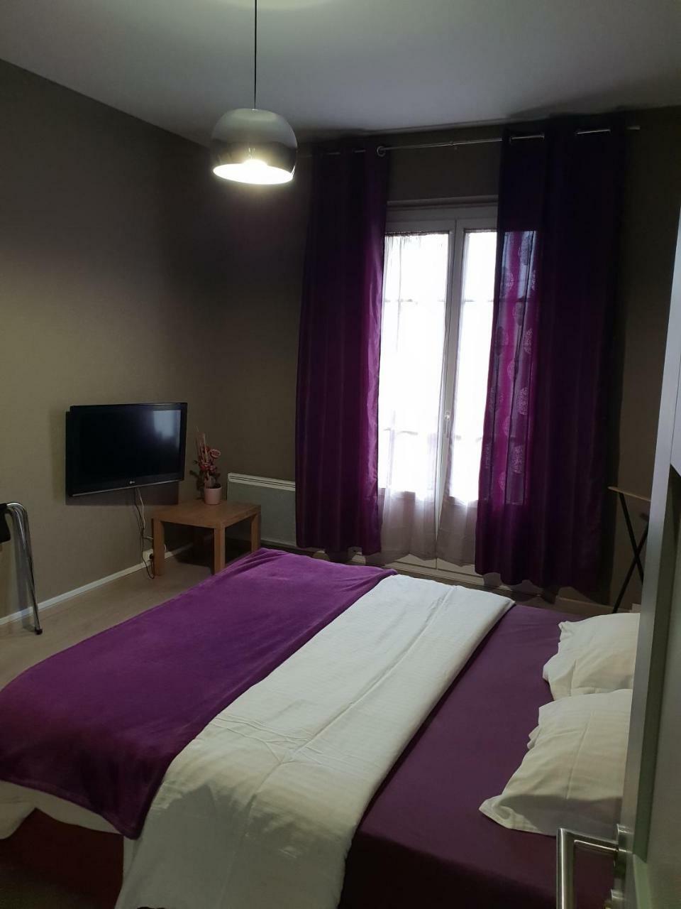 Hotel La Papillote Charleville-Mézières Esterno foto